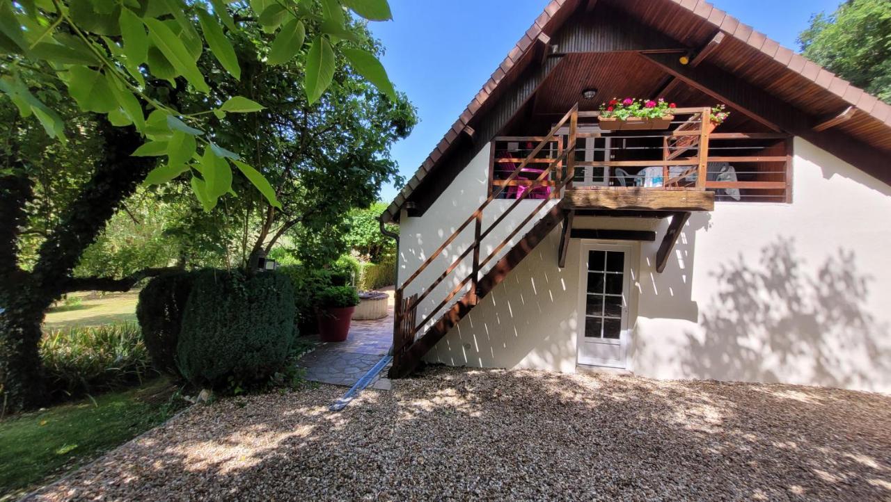 Bed and Breakfast Les Riflets Conches-en-Ouche Экстерьер фото